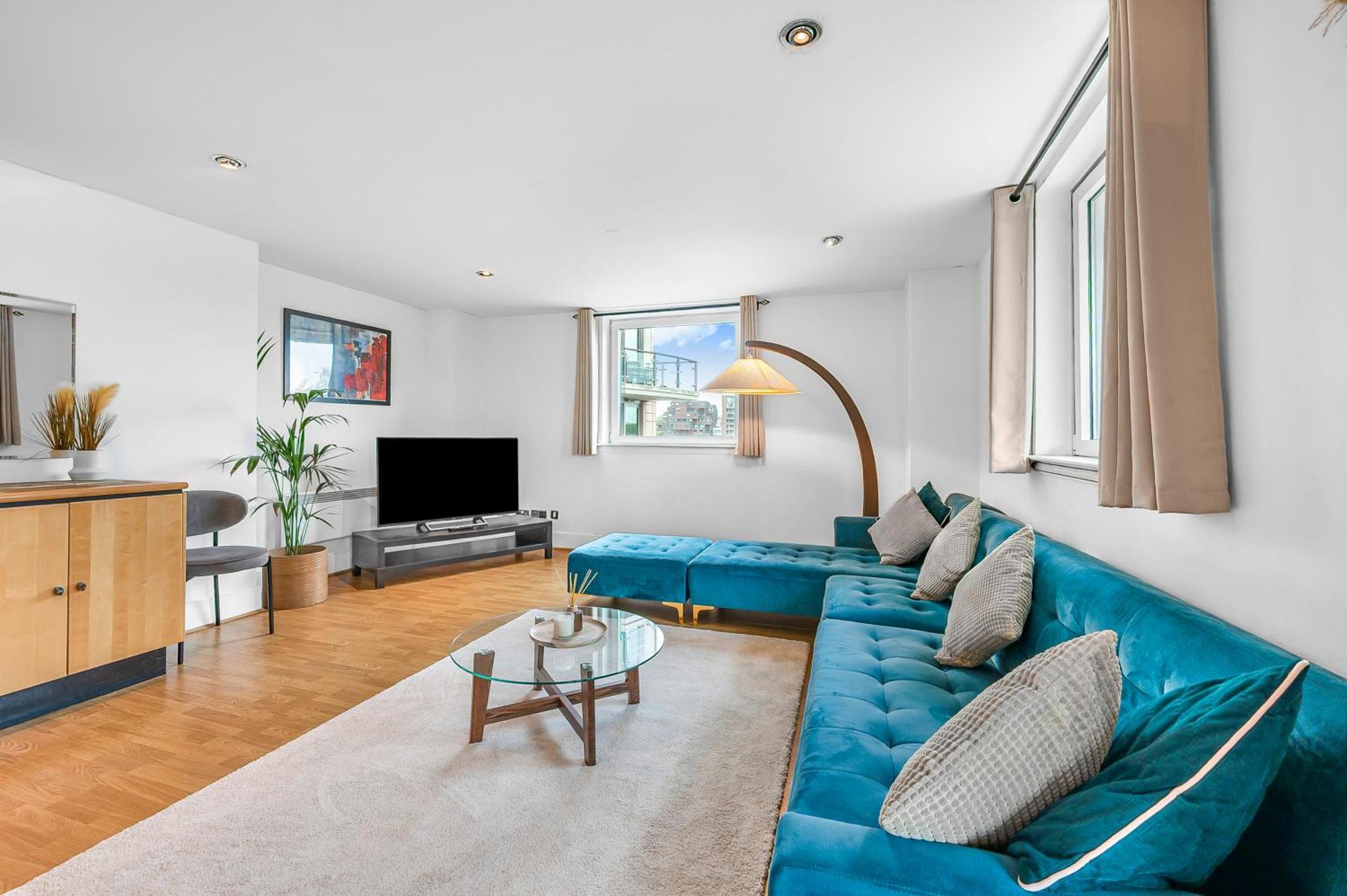 Riverside Balcony Apartments, 10 Minutes From Oxford Circus London Exterior photo