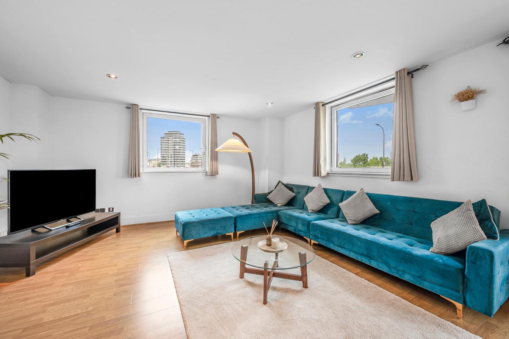 Riverside Balcony Apartments, 10 Minutes From Oxford Circus London Exterior photo